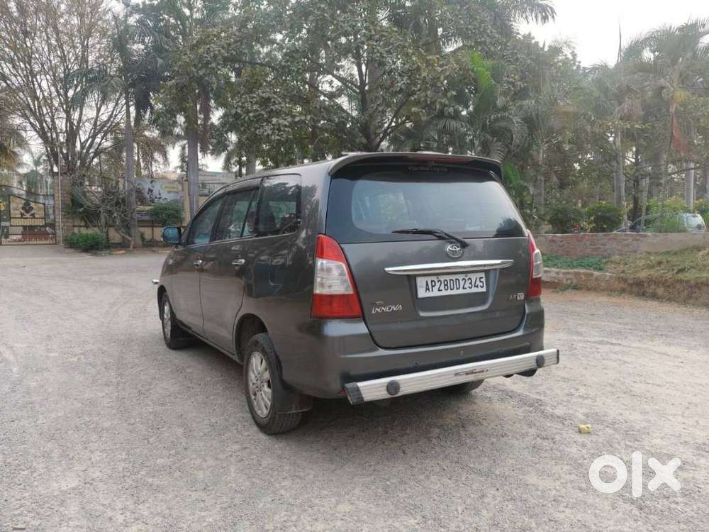 Toyota Innova 2.5 V 7 Str, 2009, Diesel