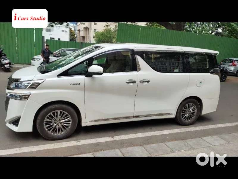 Toyota Vellfire, 2021, Petrol