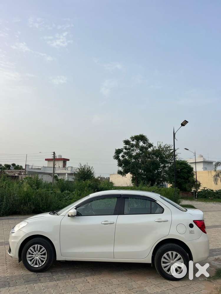 Maruti Suzuki Swift Dzire 1.3 Vxi, 2024, Cng & Hybrids