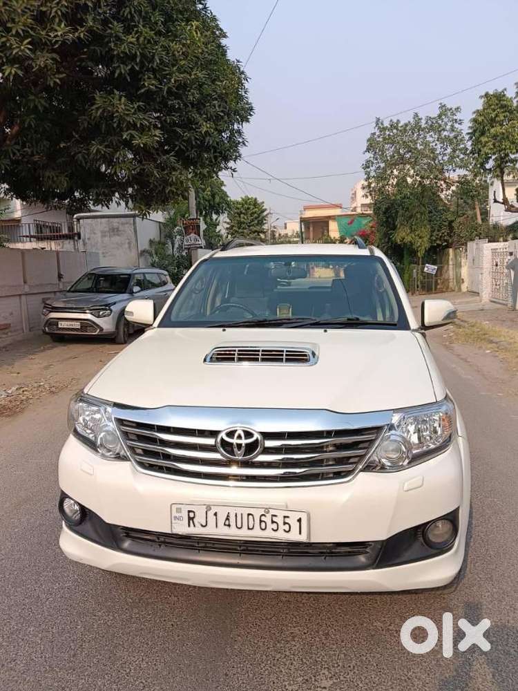 Toyota Fortuner 3.0 4x2 Automatic, 2014, Diesel
