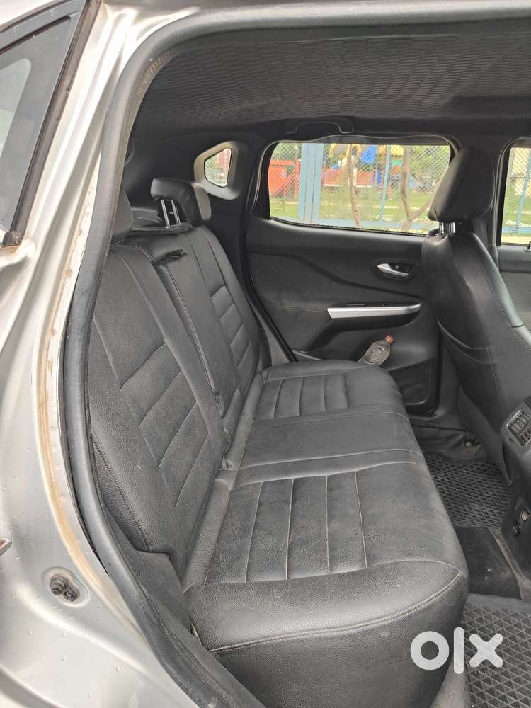 Nissan Magnite 1.0 Xv Premium, 2021, Petrol