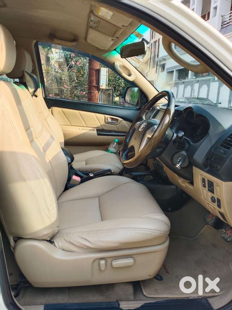 Toyota Fortuner 2011-2016 4x2 Manual, 2015, Diesel