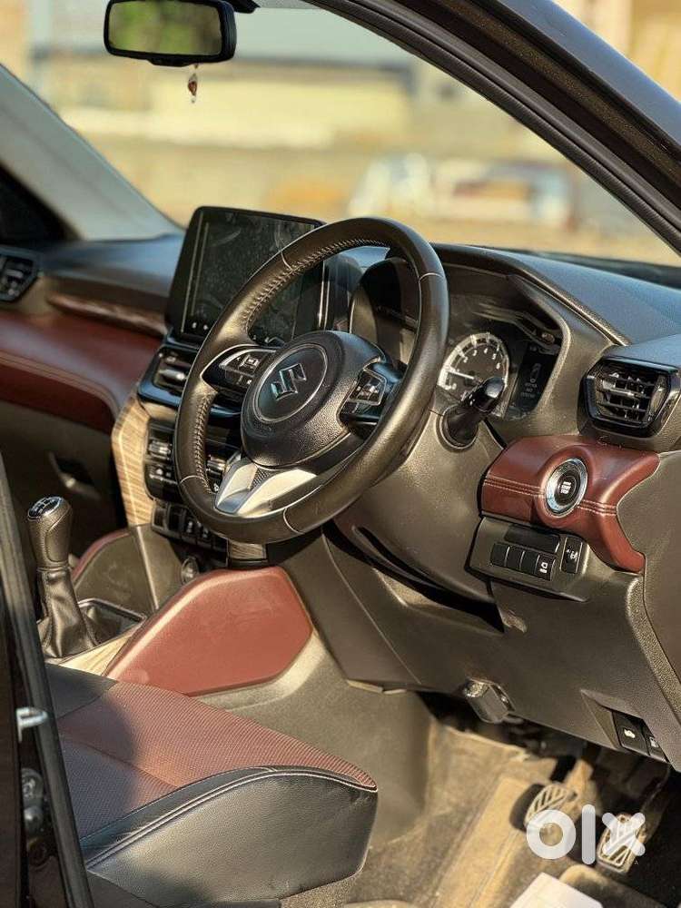 Maruti Suzuki Grand Vitara, 2022, Petrol