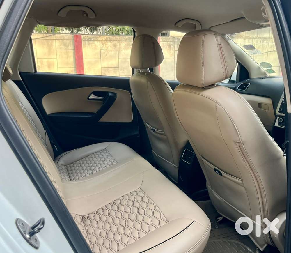 Volkswagen Ameo Highline Plus Petrol (2016)