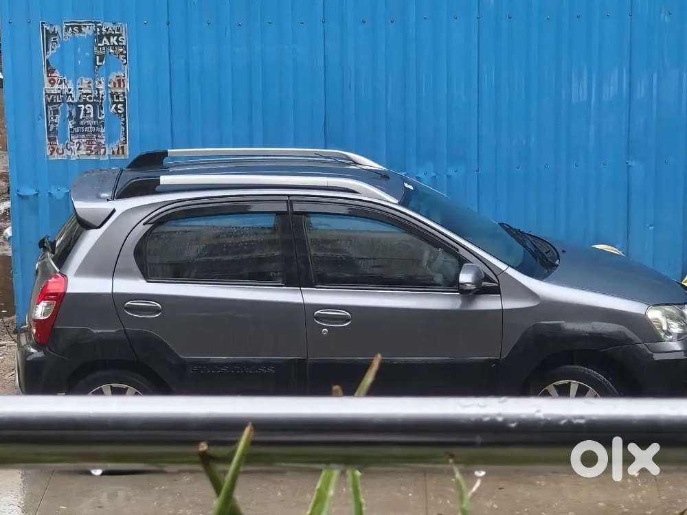 Toyota Etios Cross 2015 Petrol