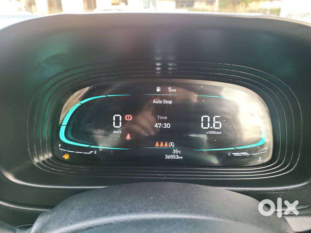 Hyundai Venue S(o) Knight Edition Mt, 2024, Petrol