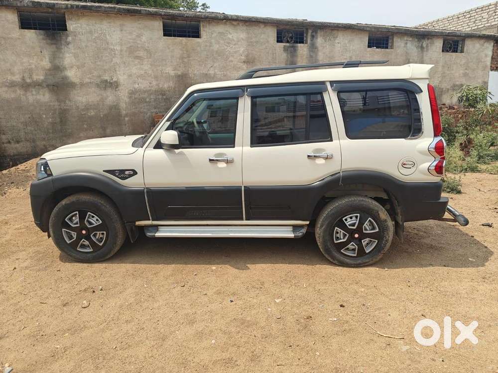 Mahindra Diesel Car 20-09-22