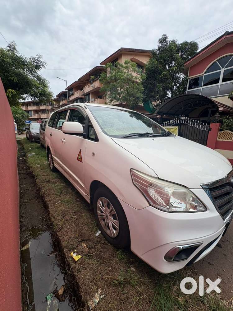 Toyota Innova Diesel 2014
