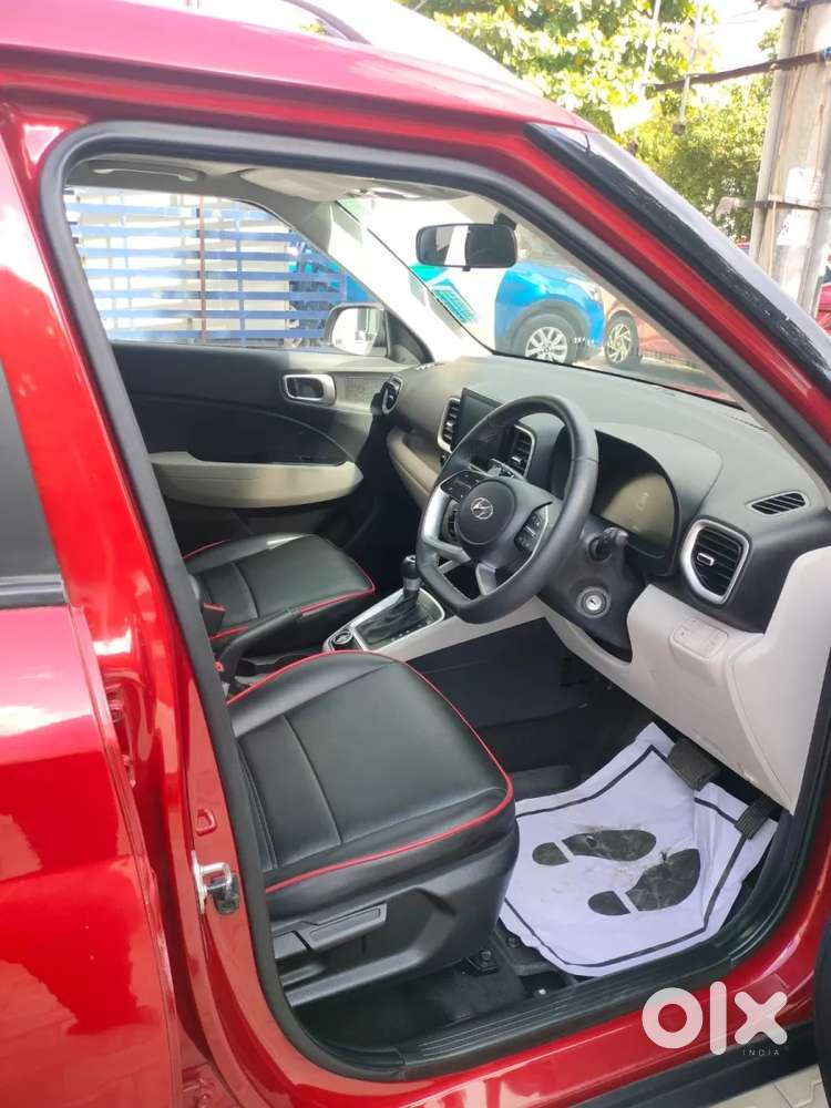 Hyundai Venue 1.0 S (o) Turbo Dct, 2025, Petrol