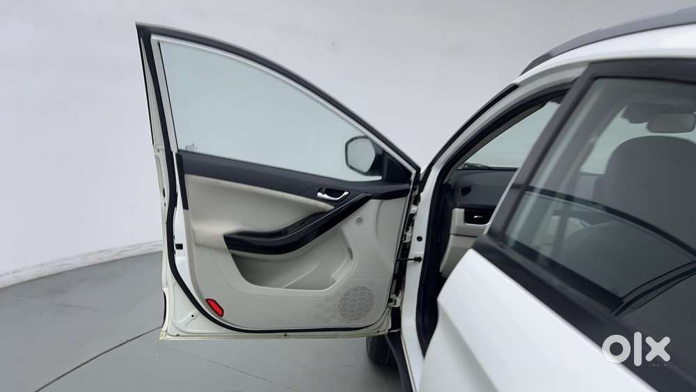 Tata Nexon 1.2 Revotron Xza Plus Hs, 2022, Petrol