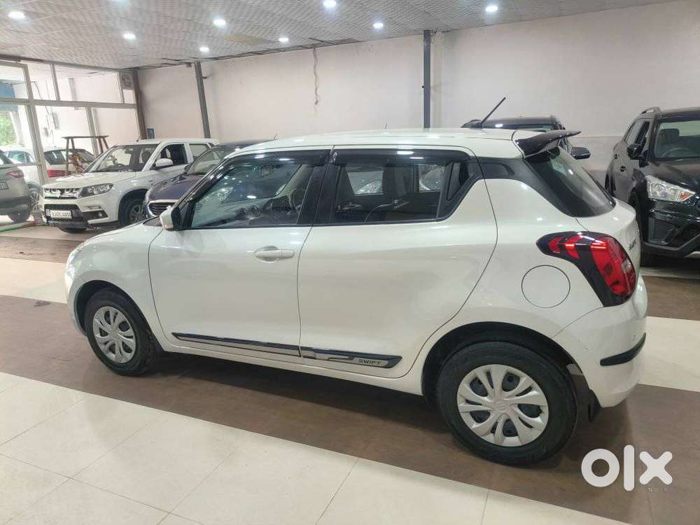 Maruti Suzuki Swift Vxi Cng, 2023, Cng & Hybrids