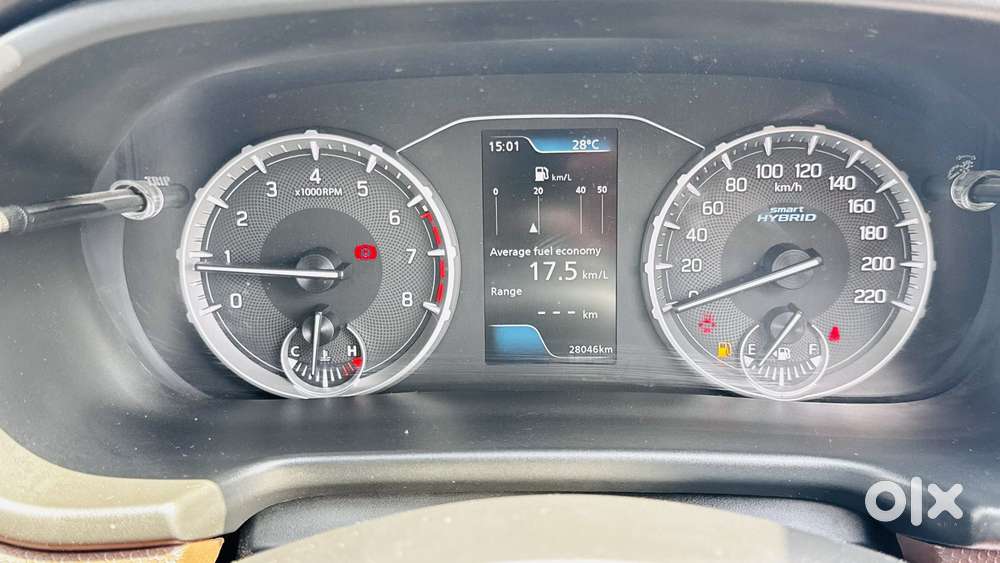 Maruti Suzuki Brezza 1.5 Zxi Smart Hybrid, 2022, Petrol