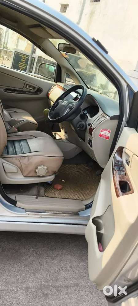 Toyota Innova V Diesel 2013