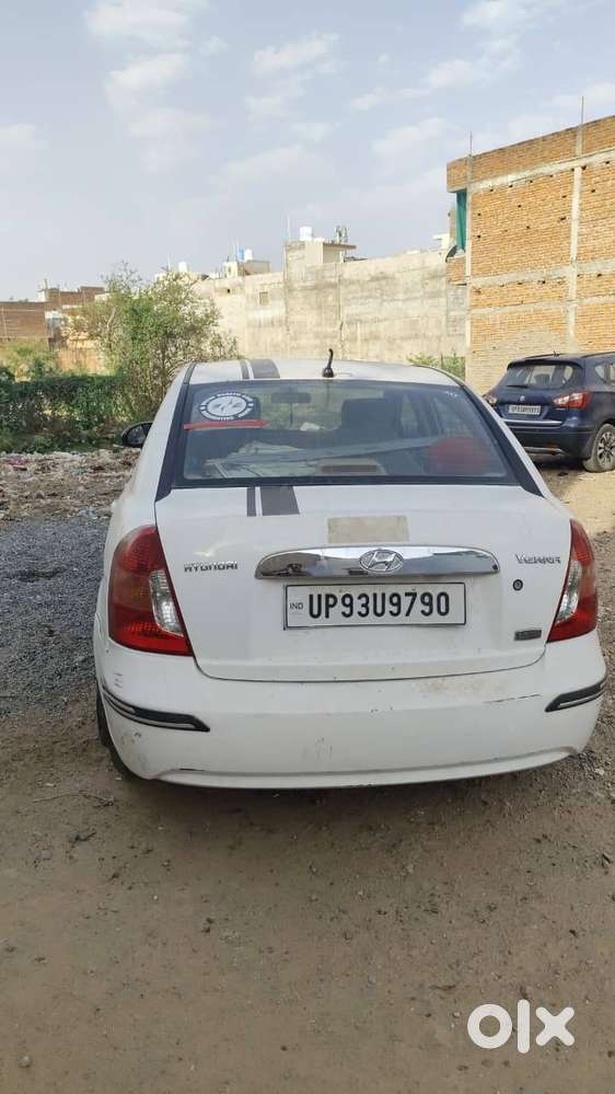 Jhansi Rto नं है  2009 Verna Petrol