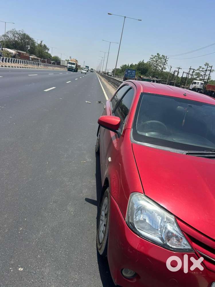 Toyota Etios Liva 2013