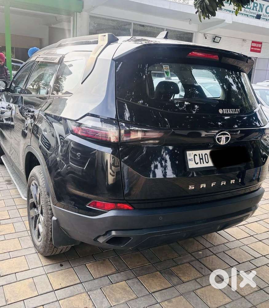 Tata Safari 2.0 Xz Plus Dark Edition, 2023, Diesel