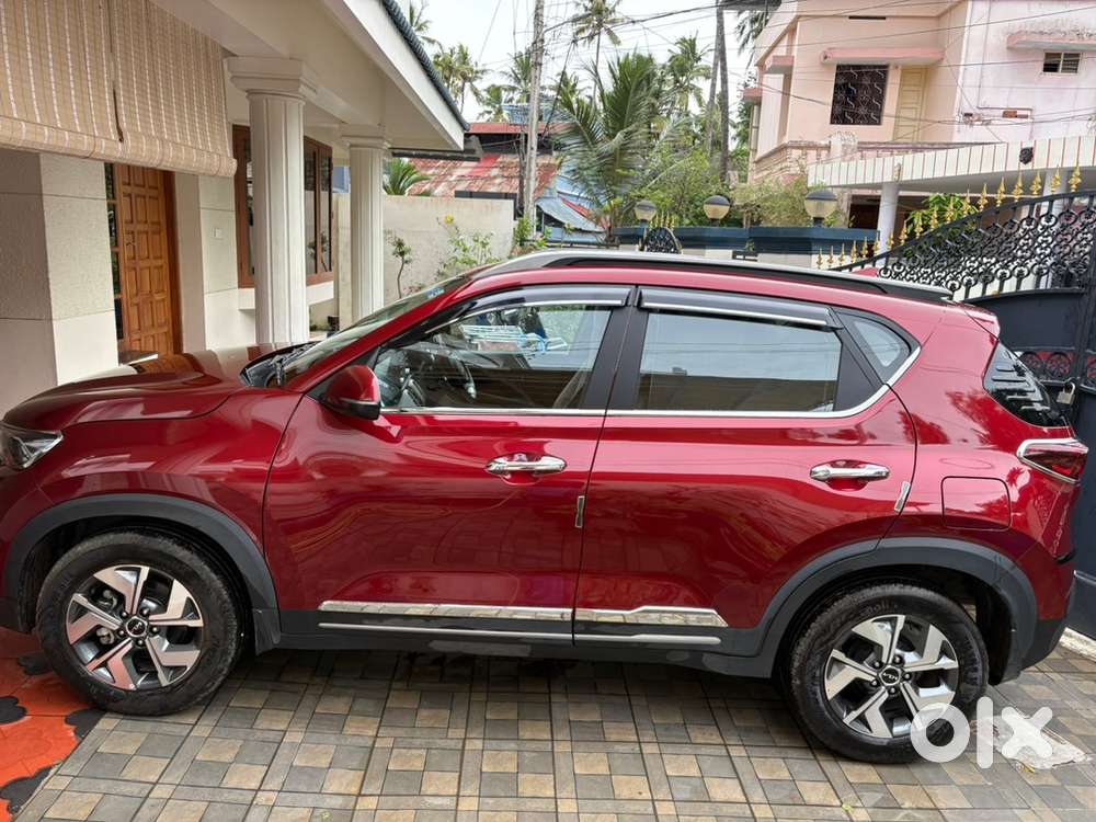 Kia Sonet Petrol Automatic 2023 Well Maintained