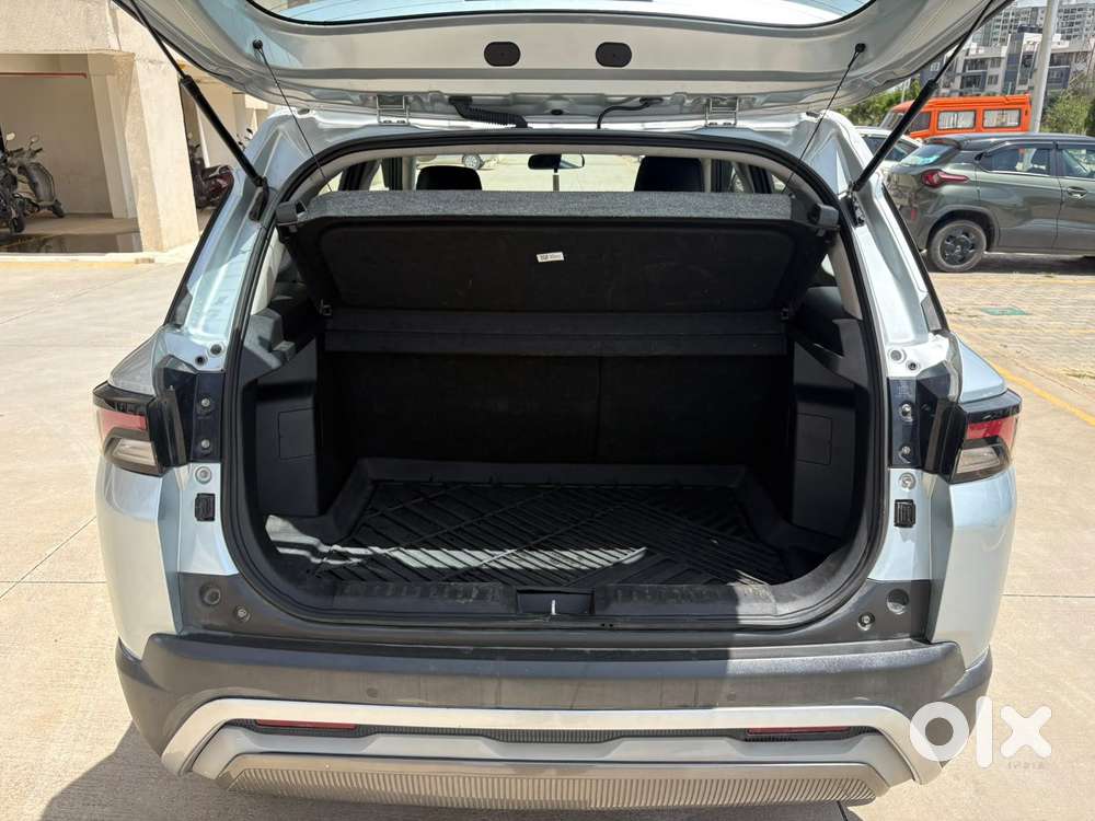 Maruti Suzuki Brezza 1.5 Zxi Plus At Smart Hybrid Dual Tone, 2023, P..