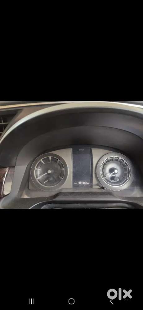 Toyota Innova Crysta 2.4 V 2017 Diesel