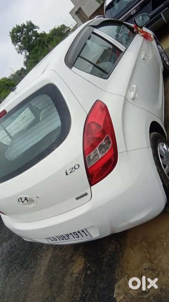 Hyundai I20 2013 Petrol 100000 Km Driven