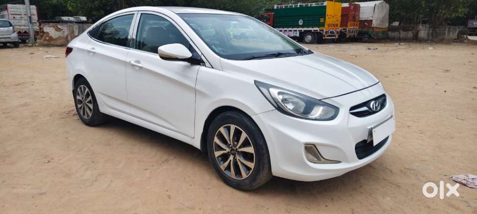 Hyundai Fluidic Verna 1.6 Vtvt Sx, 2014, Petrol