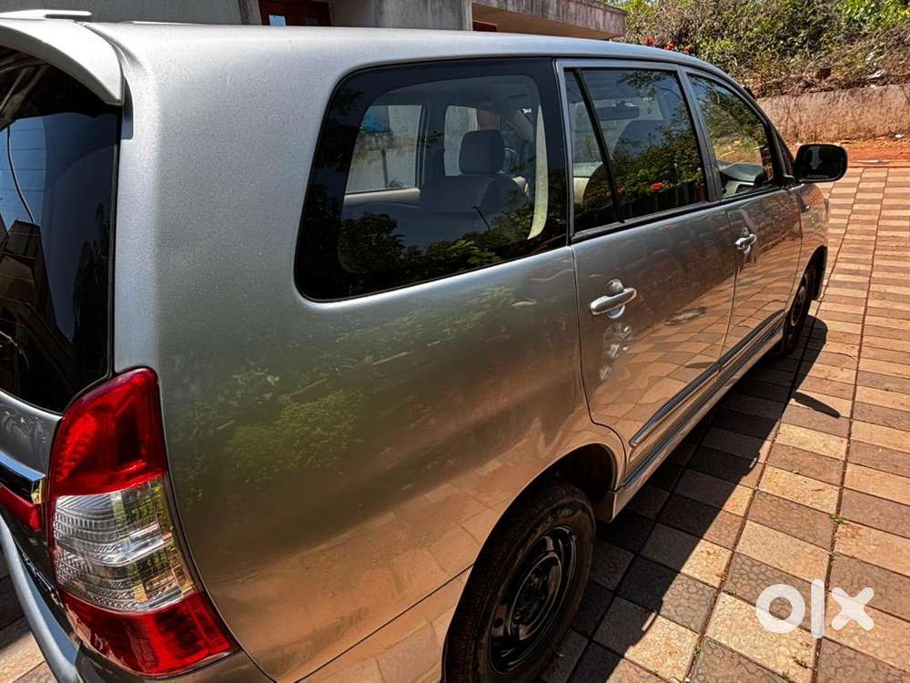 Toyota Innova 2016 Diesel Well Maintained Ka19