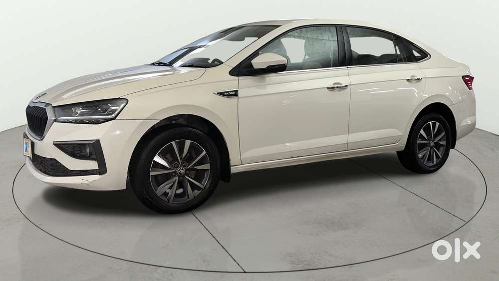 Skoda Slavia 1.0 Tsi Style At, 2023, Petrol