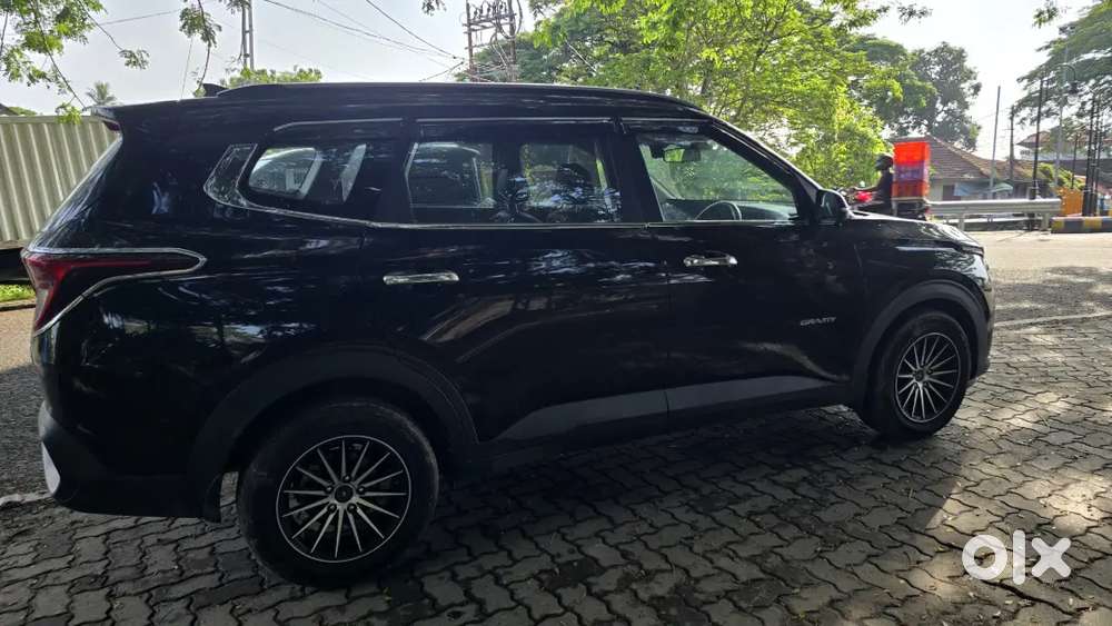 Kia Carens 2024 Petrol