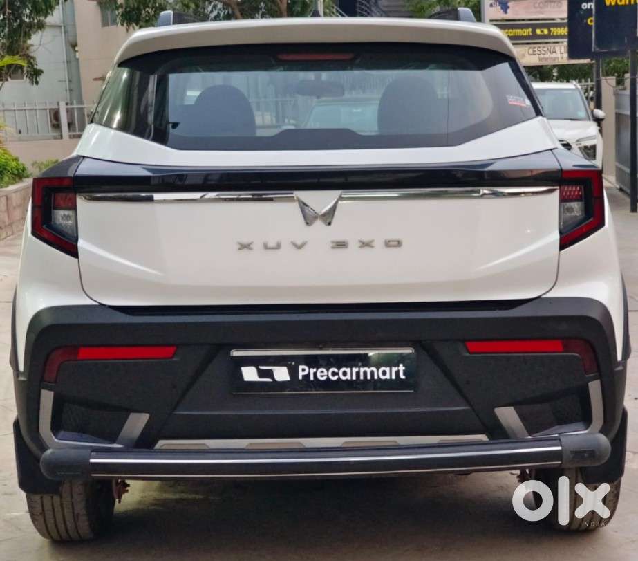 Mahindra Xuv 3xo, 2025, Petrol