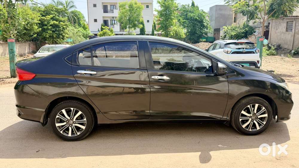 Honda City V At, 2017, Petrol