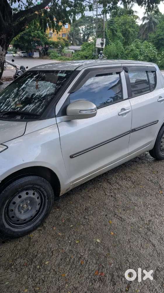 2017 Maruti Suzuki Swift Vxi Petrol Manual