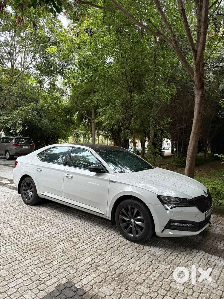 Fixed Price, Skoda Superb 2020 Petrol Well Maintained
