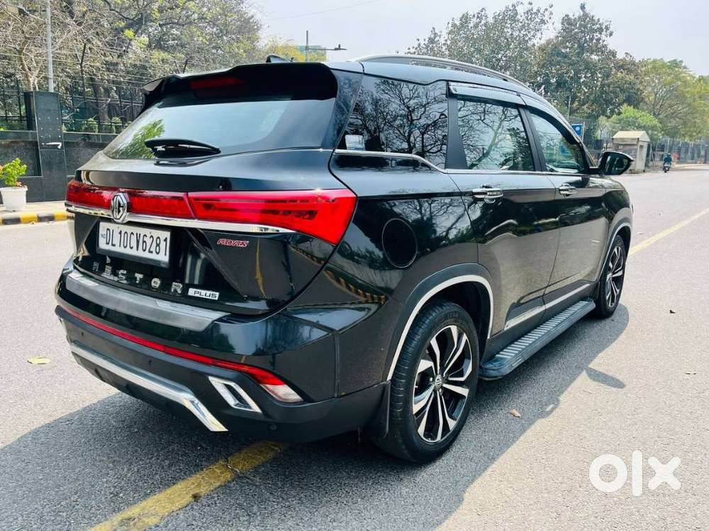 Mg Hector Plus Savvy Pro 1.5 Turbo Petrol Cvt 7 Str Dual Tone, 2023,..