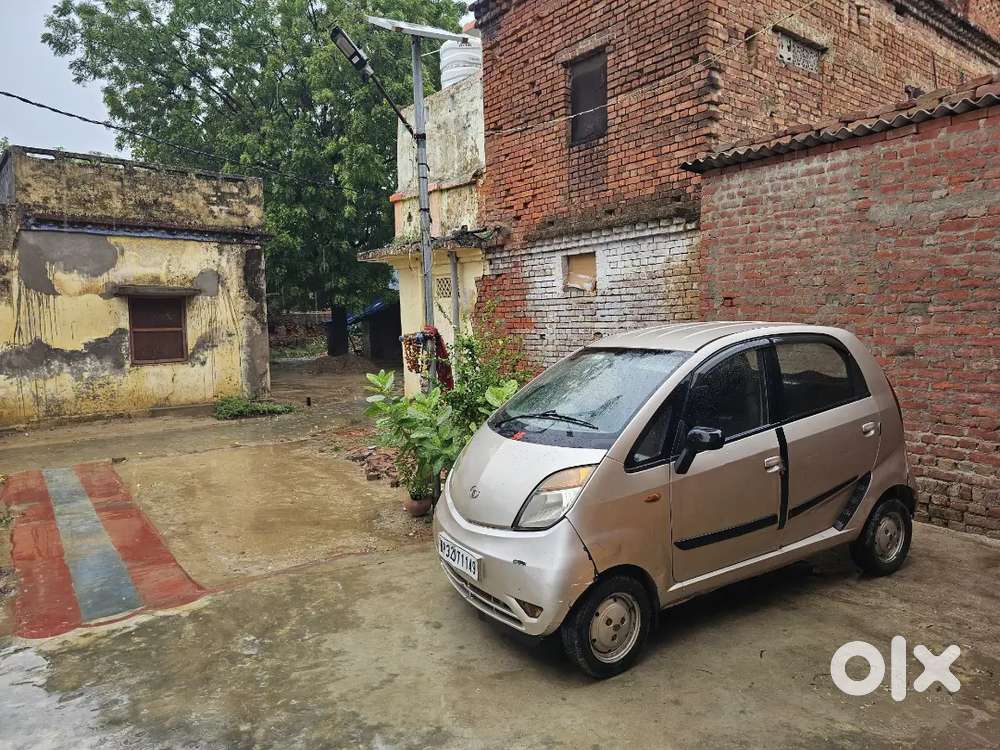 Tata Nano 2011