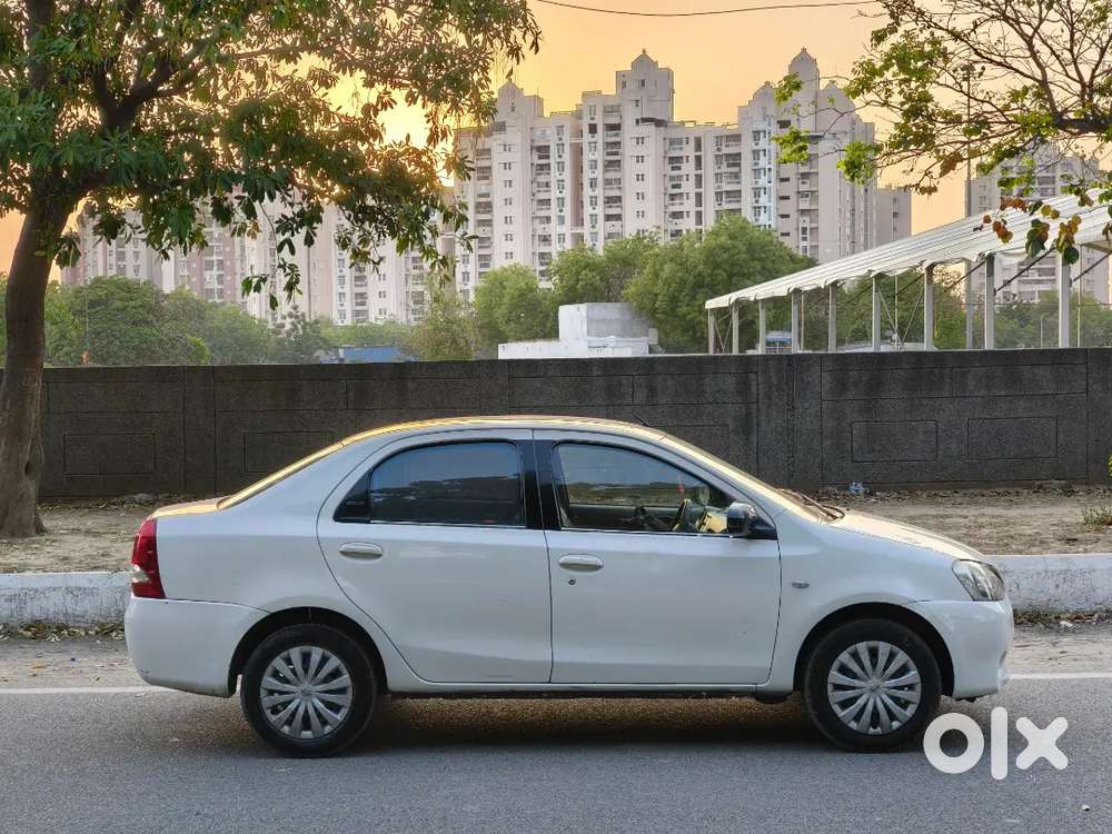 Toyota Etios 2014 Cng & Hybrids Well Maintained