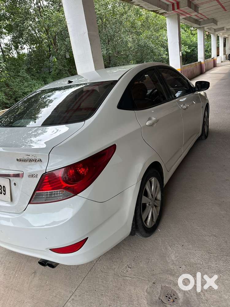 Hyundai Fluidic Verna 2013