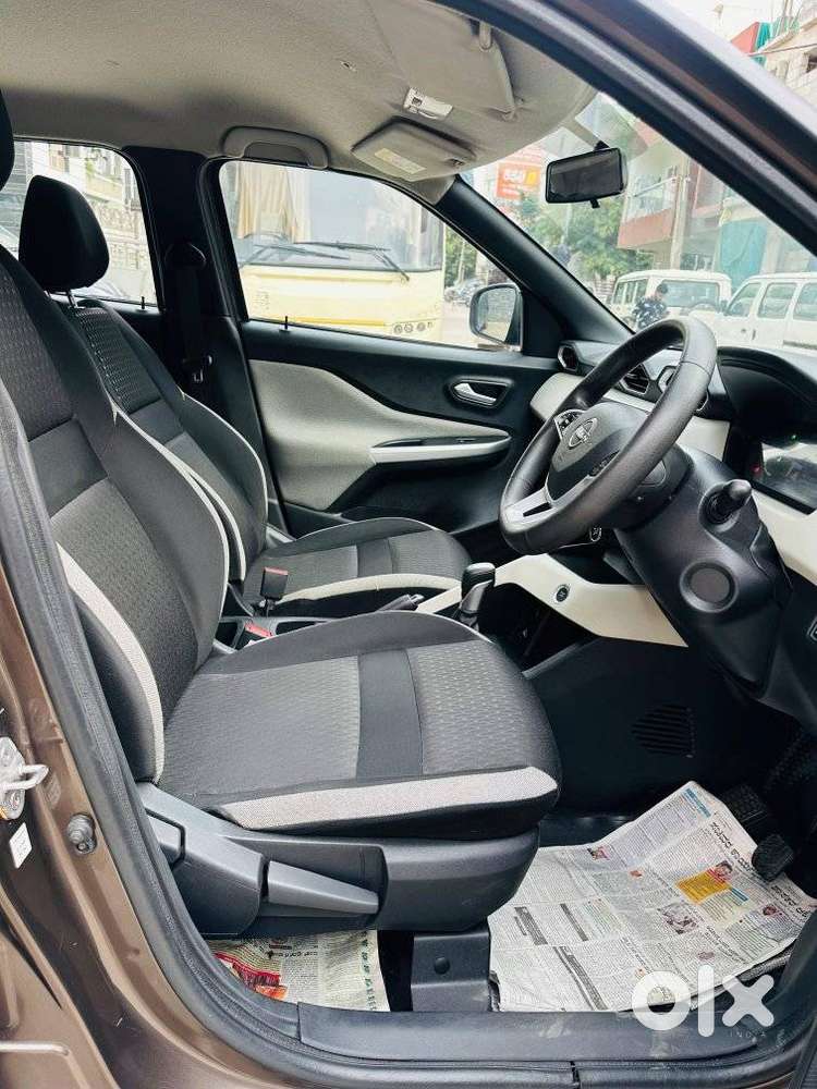 Nissan Magnite 1.0 Xv Turbo Cvt, 2022, Petrol