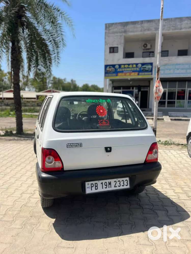 The Car Is Of White Colour This Car Is Non Ac