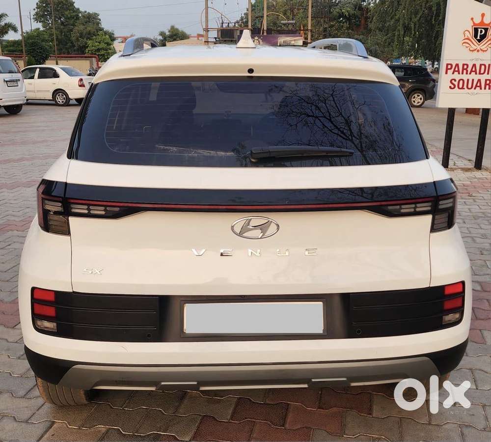 Hyundai Venue Sx Mt, 2022, Diesel