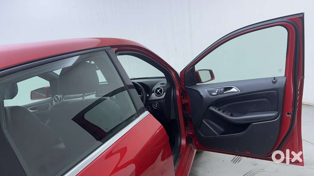 Mercedes-benz B Class 2012-2015 B180 Sports, 2016, Petrol