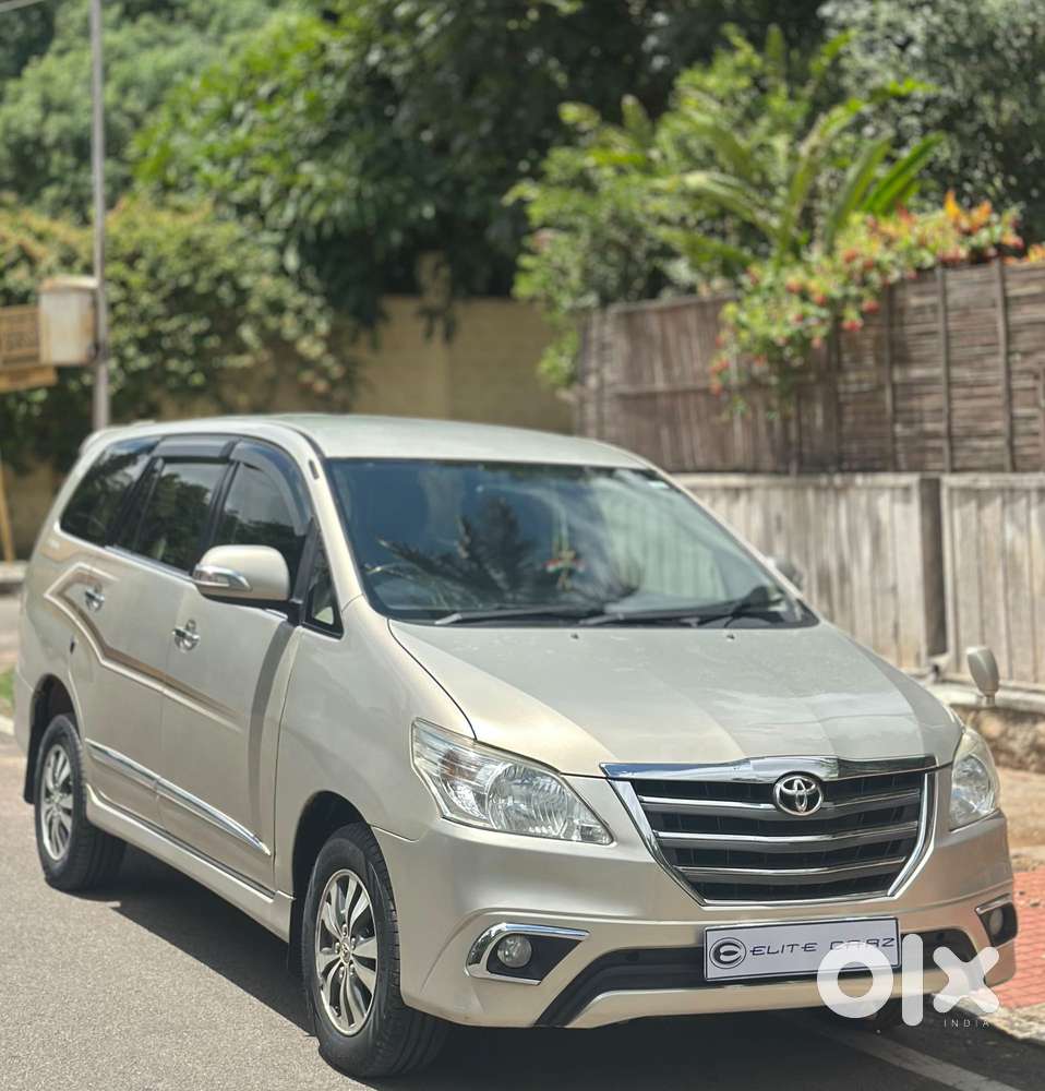 Toyota Innova 2.5 Z Diesel 7 Seater Bs Iv, 2015, Diesel