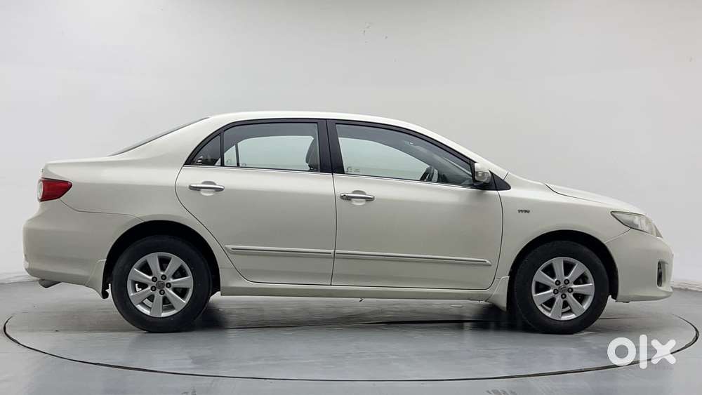 Toyota Corolla Altis 1.8 G, 2013, Petrol