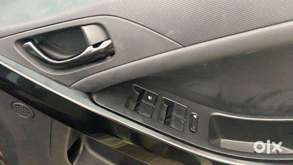 Tata Nexon 1.2 Revotron Xz Plus Premium, 2022, Petrol