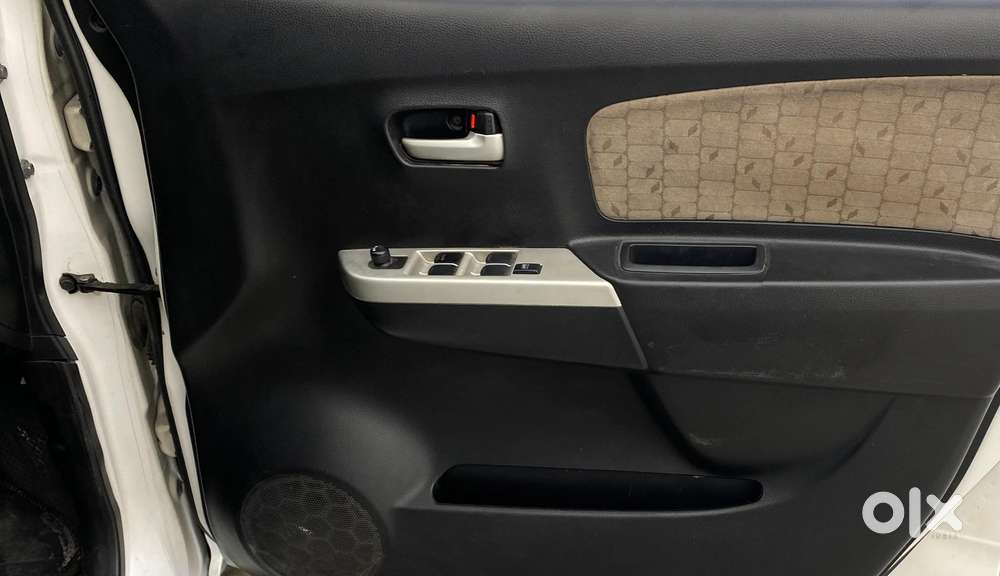 Maruti Suzuki Wagon R 1.0 Vxi Amt, 2015, Petrol