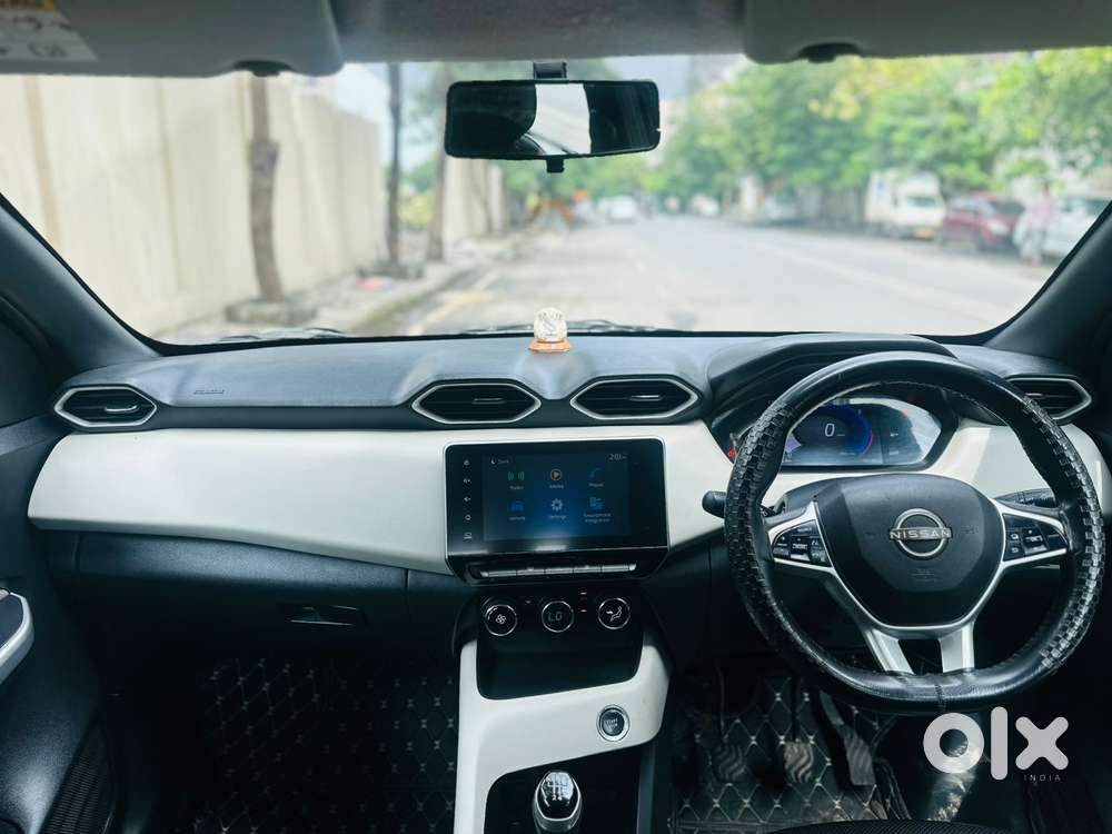 Nissan Magnite 1.0 Xv, 2021, Petrol