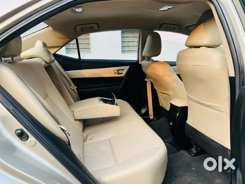 Toyota Corolla Altis 2015