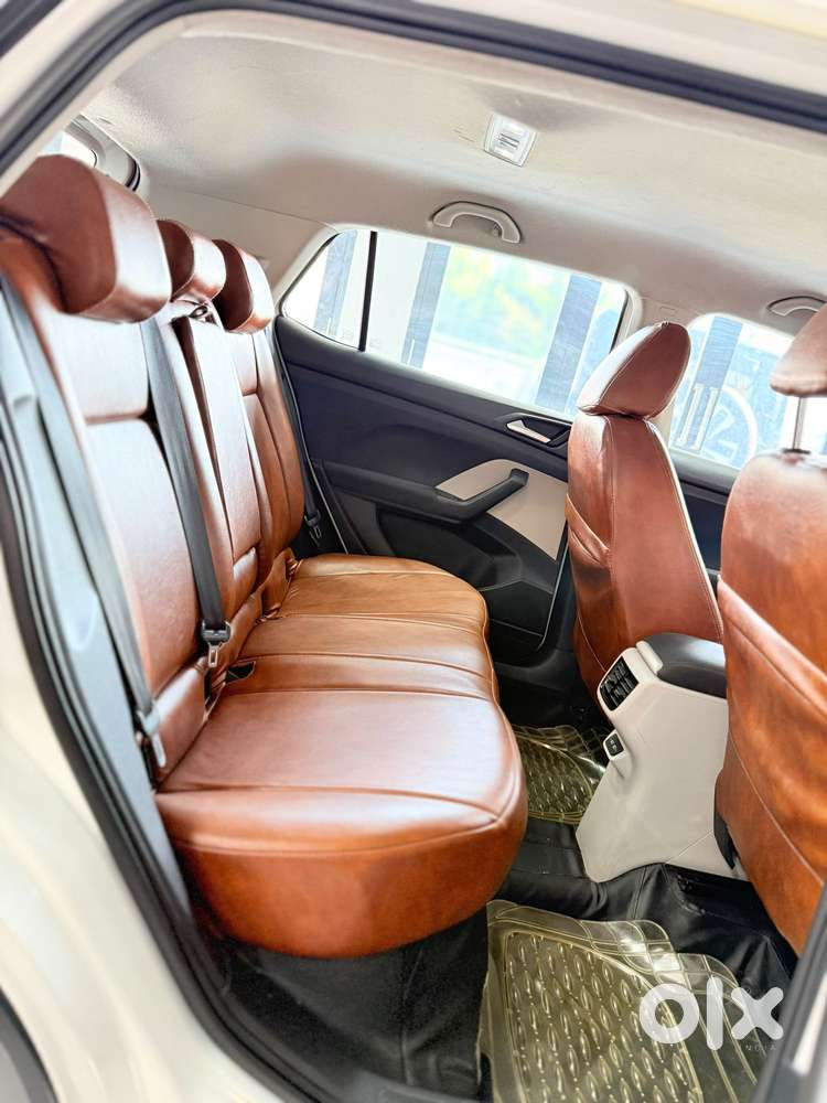 Volkswagen Taigun 1.0 Tsi Highline At, 2022, Petrol