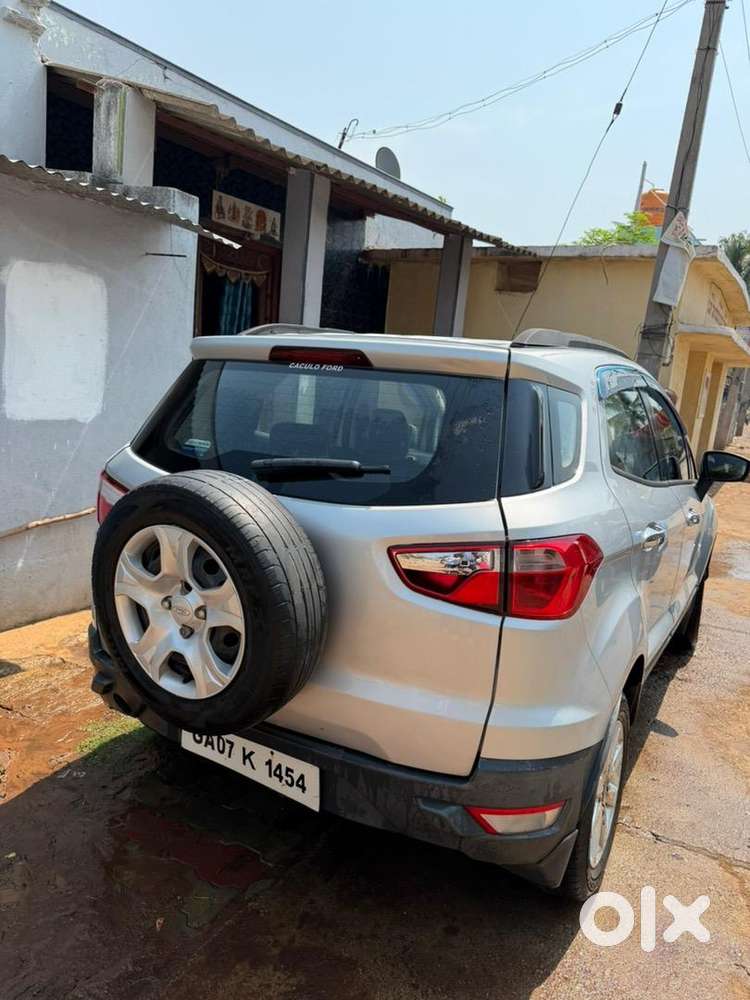Ford Ecosport 2014 Petrol 130000 Km Driven