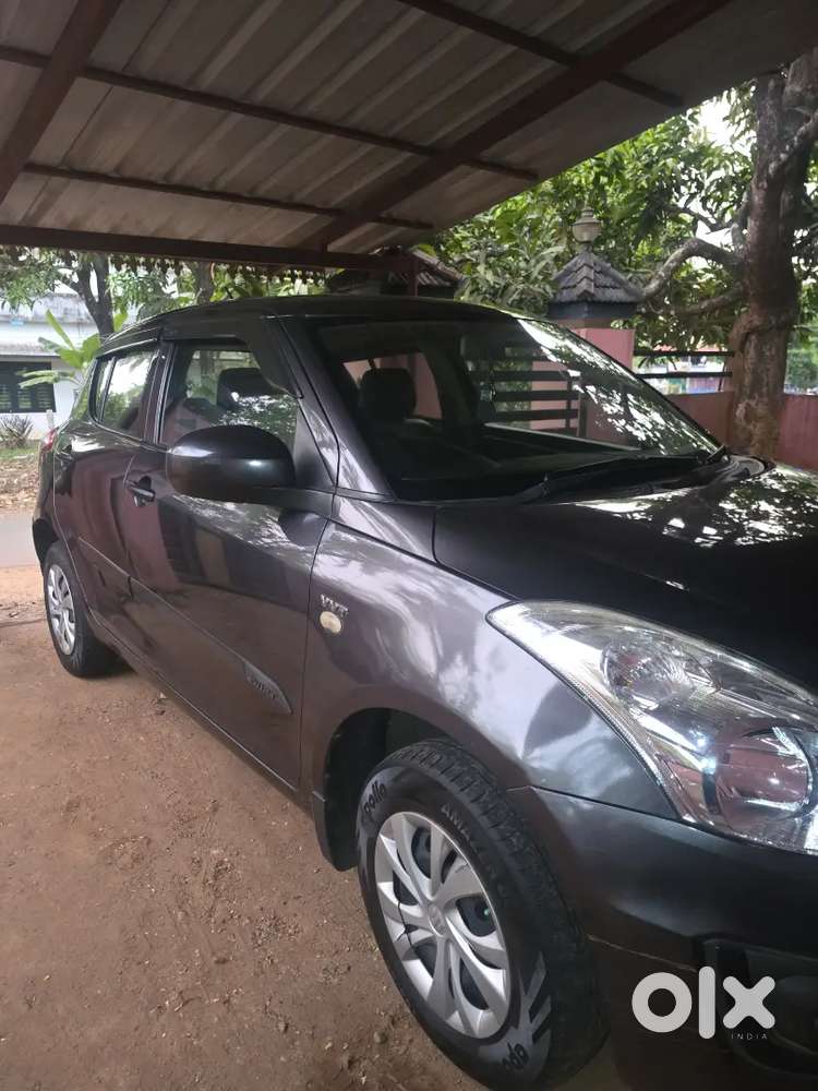 2016 Maruti Swift Lxi Optional  Dual Airbags & Abs  Well Maintained