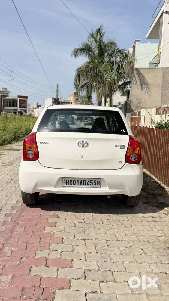 Toyota Etios Liva V Sp*, 2011, Petrol